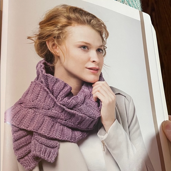 Knitting Short Rows Between Book - Picture 11 of 16